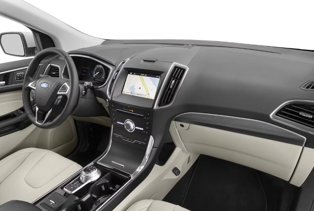 2019 Ford Edge Image 6