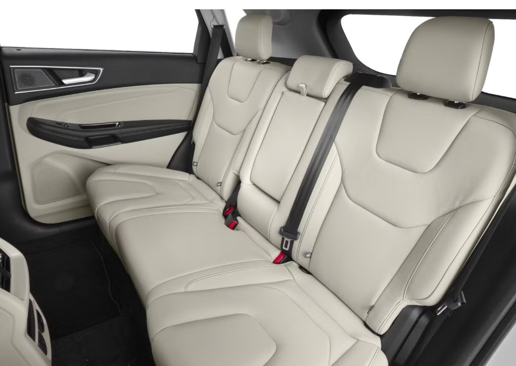 2019 Ford Edge Image 9