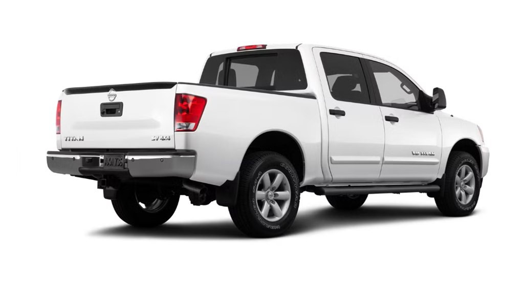 2014 Nissan Titan Image 3
