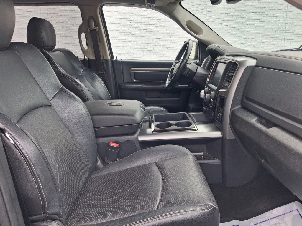 2015 RAM 1500 Image 9
