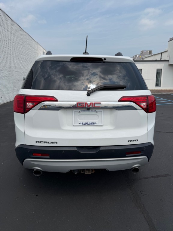 2017 GMC Acadia Image 4