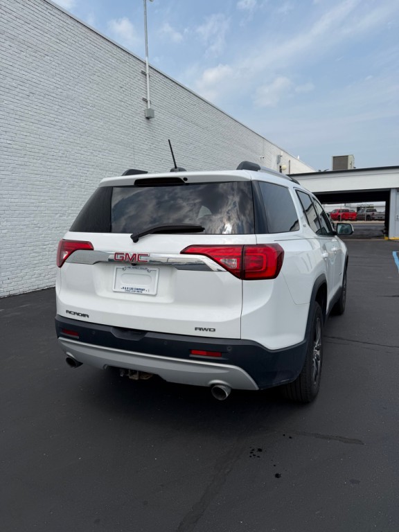 2017 GMC Acadia Image 5