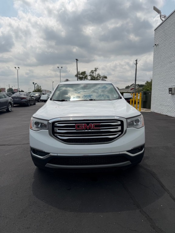 2017 GMC Acadia Image 8
