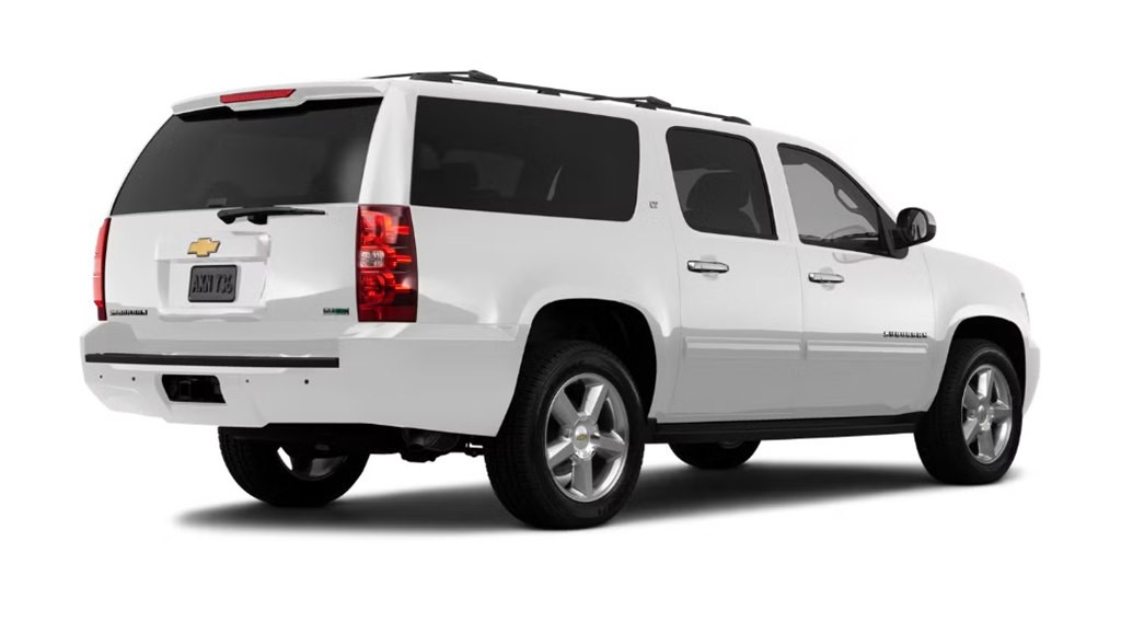 2012 Chevrolet Suburban Image 3