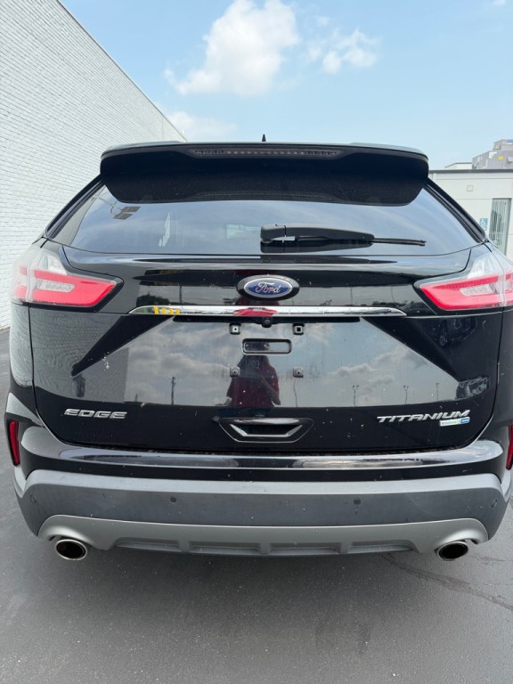 2020 Ford Edge Image 4