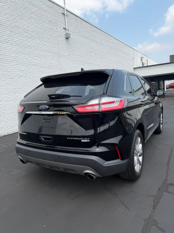 2020 Ford Edge Image 5