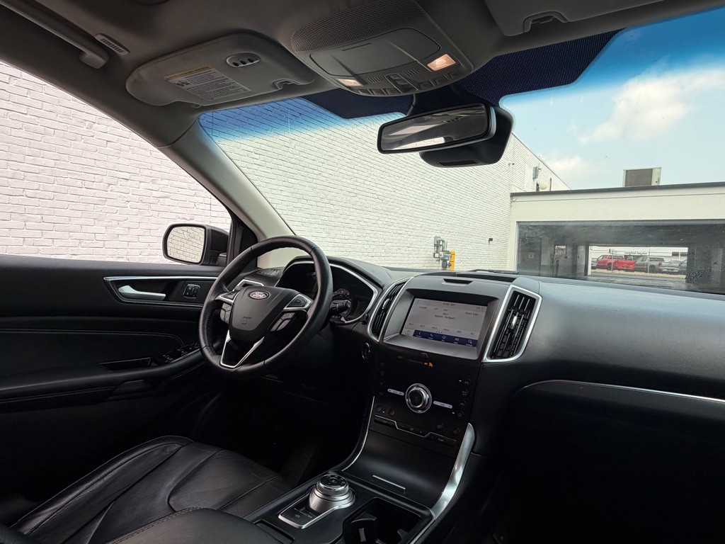 2020 Ford Edge Image 11