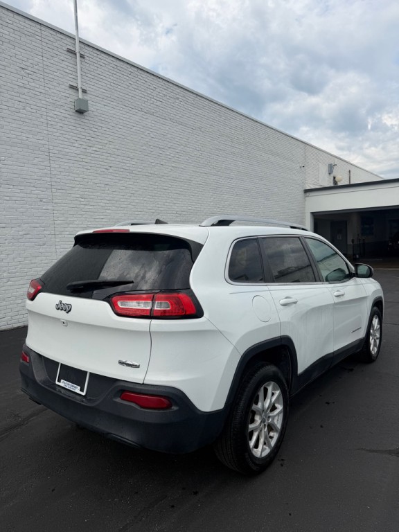2017 Jeep Cherokee Image 5