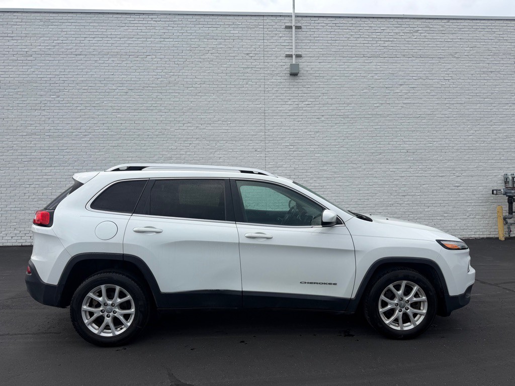 2017 Jeep Cherokee Image 6