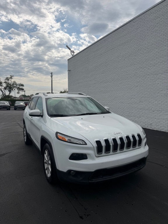 2017 Jeep Cherokee Image 7