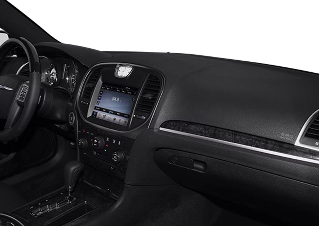 2014 Chrysler 300 Image 6