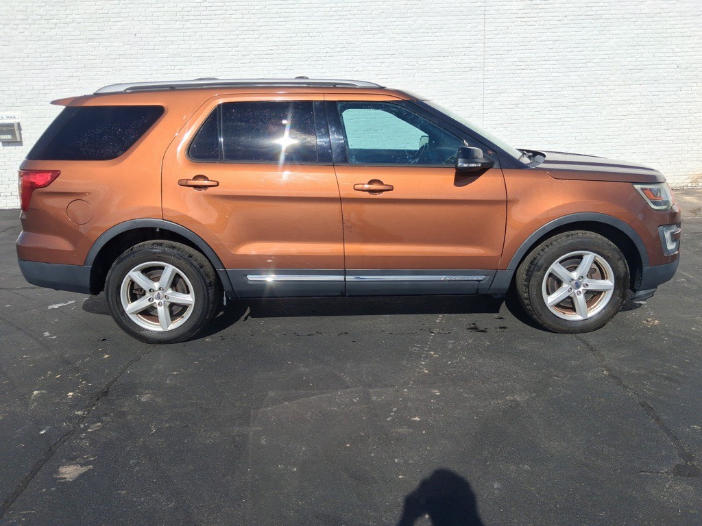2017 Ford Explorer Image 6