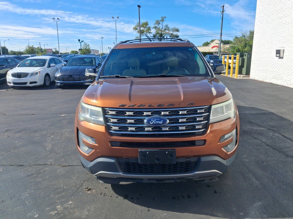 2017 Ford Explorer Image 8