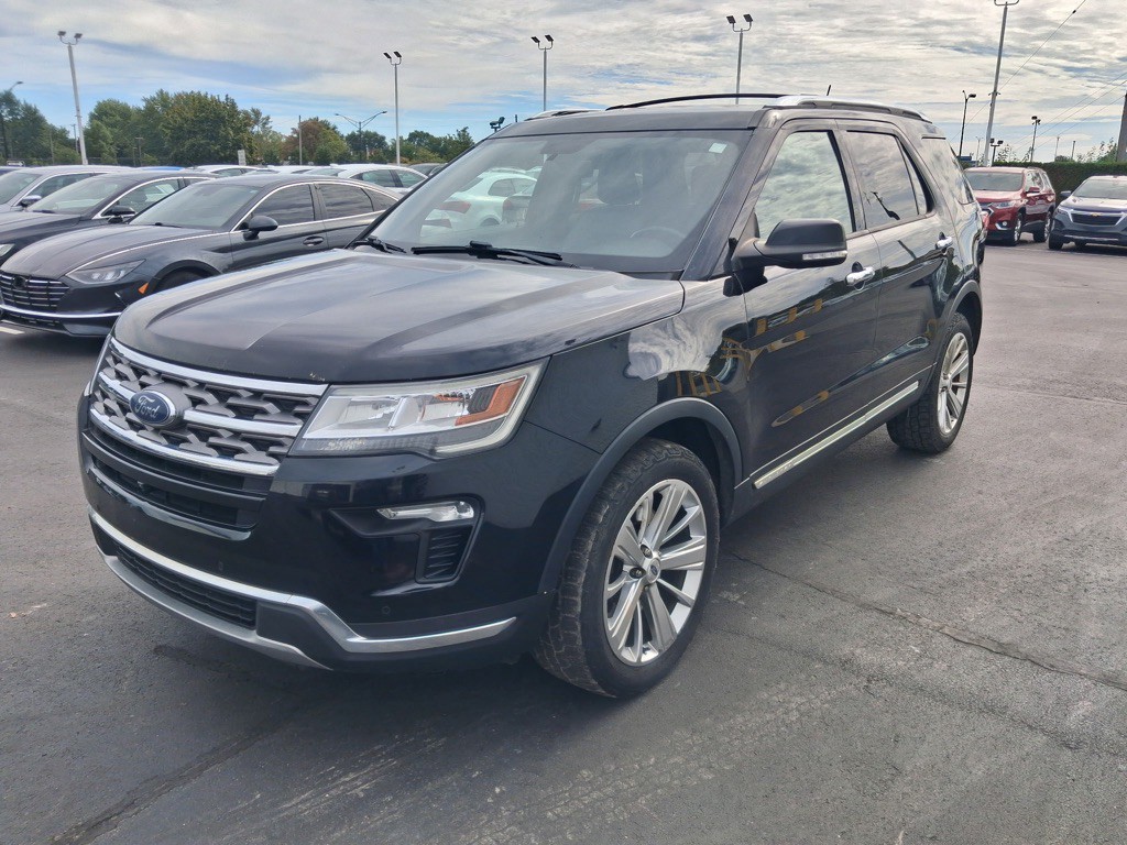 2019 Ford Explorer Image 1