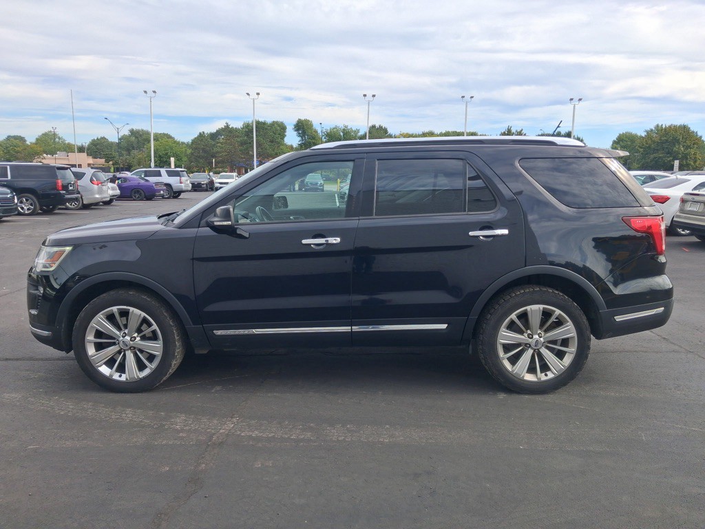 2019 Ford Explorer Image 2