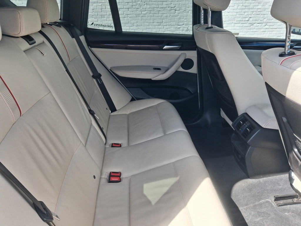 2016 BMW X3 Image 10