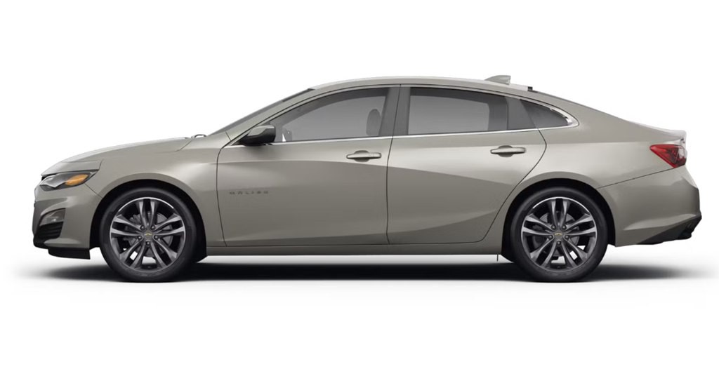 2023 Chevrolet Malibu Image 2