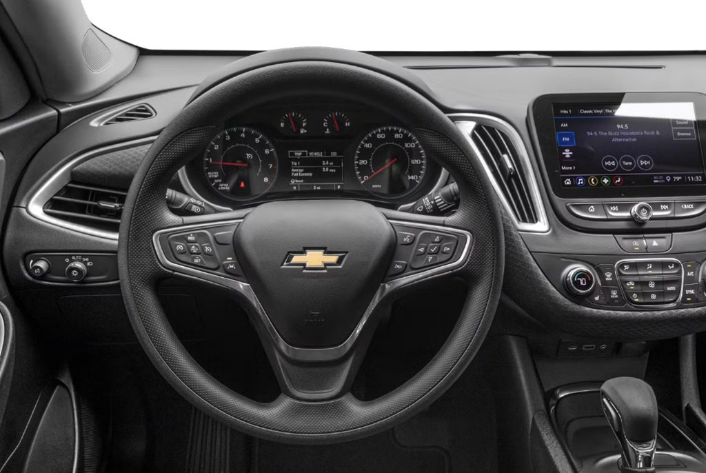 2023 Chevrolet Malibu Image 4