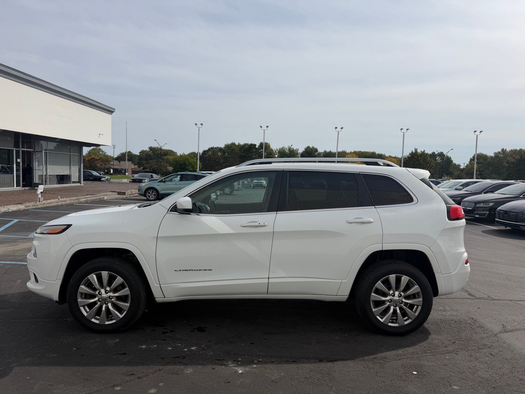 2016 Jeep Cherokee Image 2