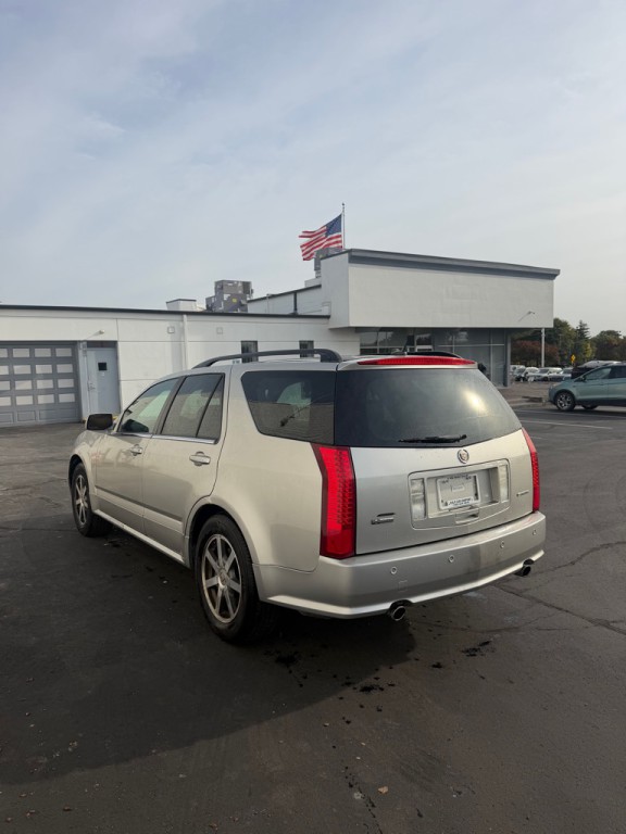 2004 Cadillac SRX Image 3