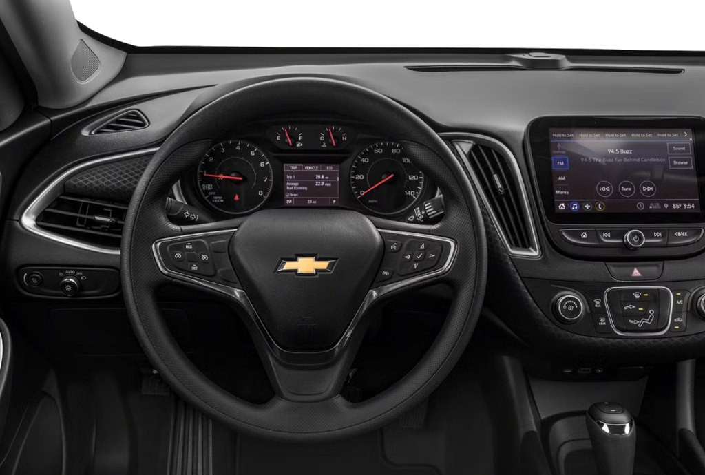 2021 Chevrolet Malibu Image 4