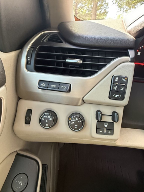 2015 GMC Yukon Image 19