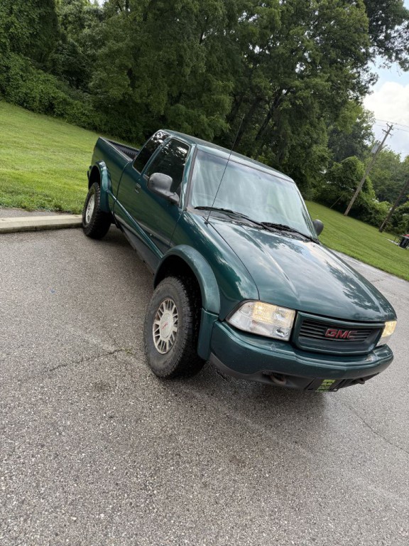 1998 GMC Sonoma Image 3