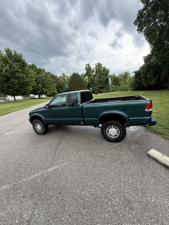 1998 GMC Sonoma Image 8