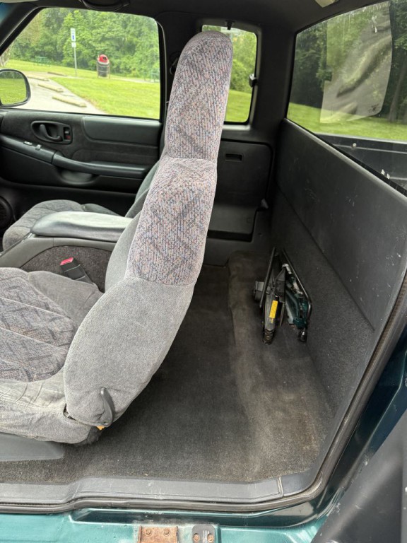 1998 GMC Sonoma Image 10