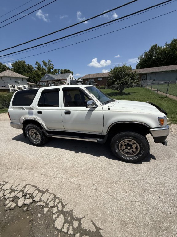 1994 Toyota 4Runner Image 4