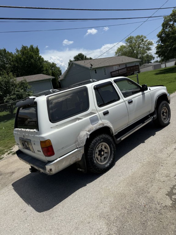 1994 Toyota 4Runner Image 5