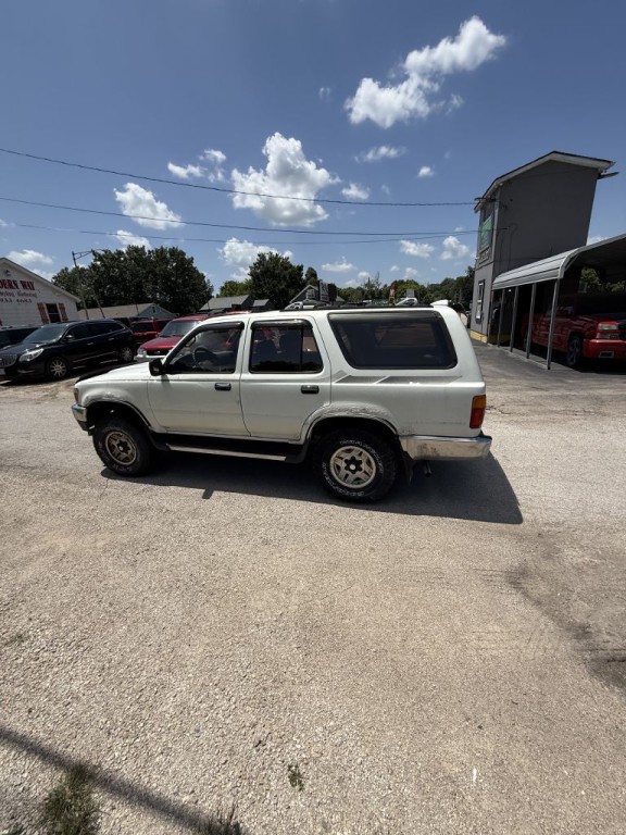 1994 Toyota 4Runner Image 8