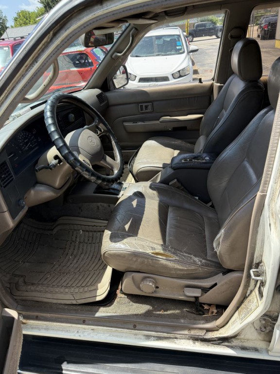 1994 Toyota 4Runner Image 12