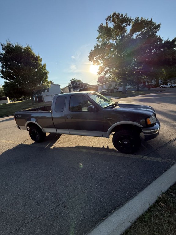 2003 Ford F-150 Image 4