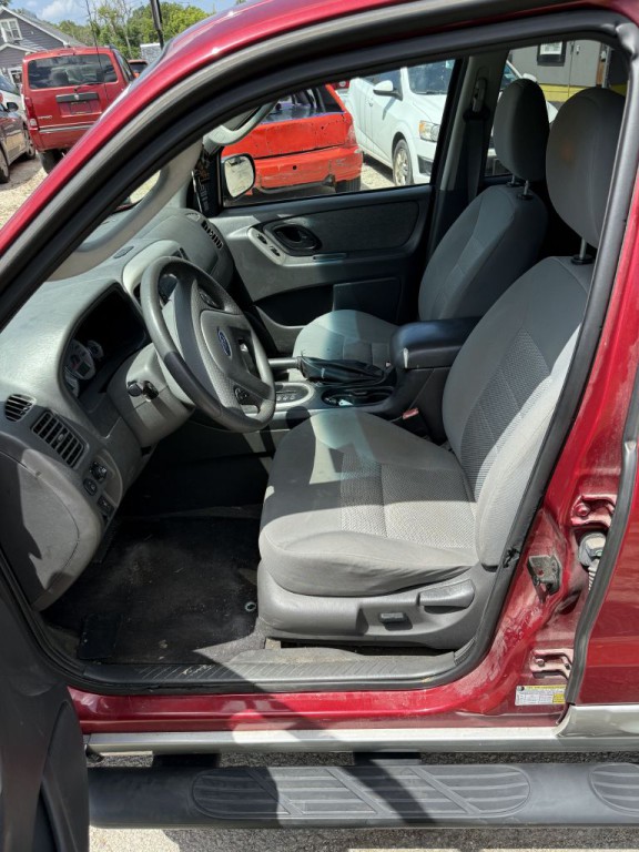 2007 Ford Escape Image 9