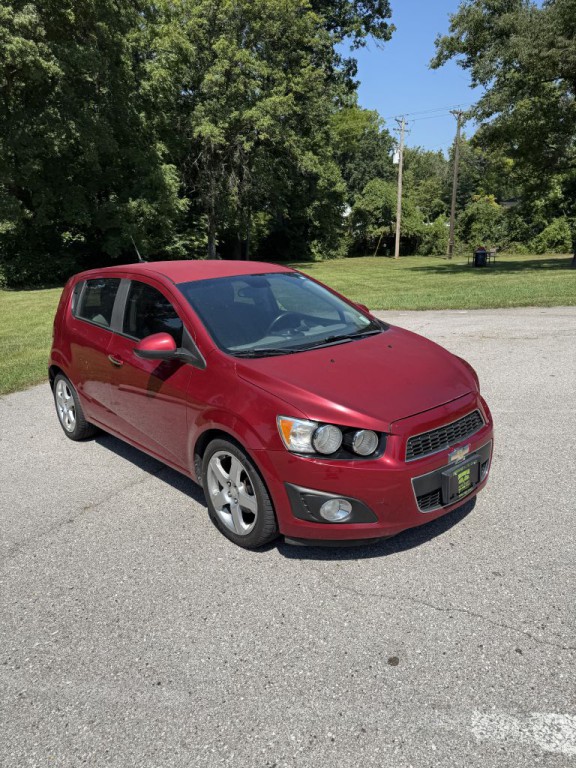 2013 Chevrolet Sonic Image 3
