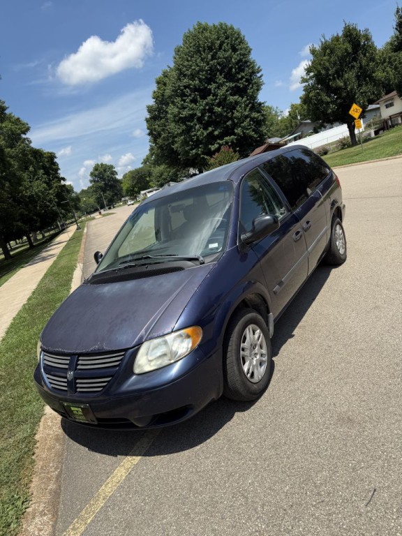 2006 Dodge Grand Caravan Image 1