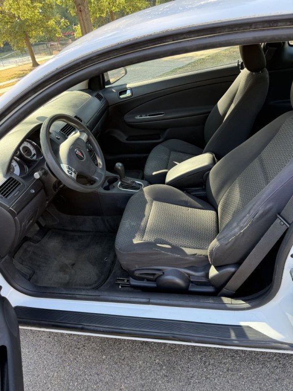 2009 Pontiac G5 Image 9