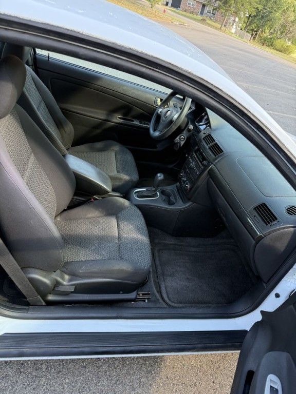 2009 Pontiac G5 Image 11