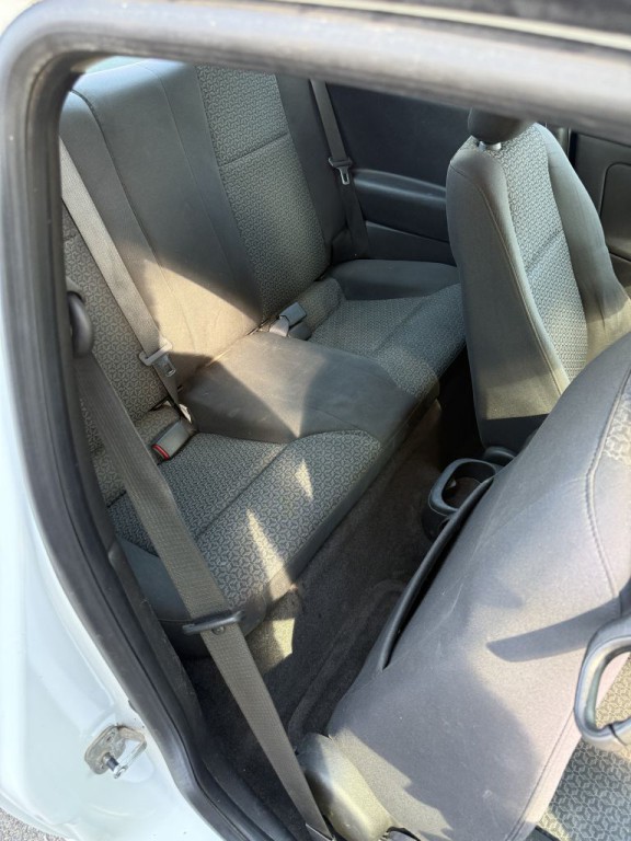 2009 Pontiac G5 Image 12