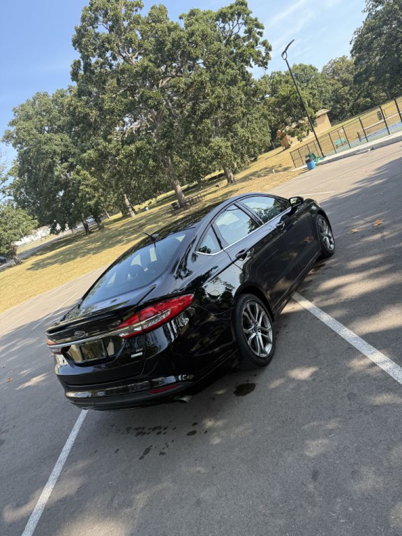 2017 Ford Fusion Image 5