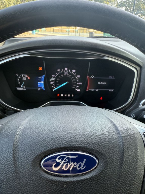2017 Ford Fusion Image 15