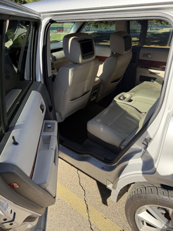 2011 Ford Flex Image 9
