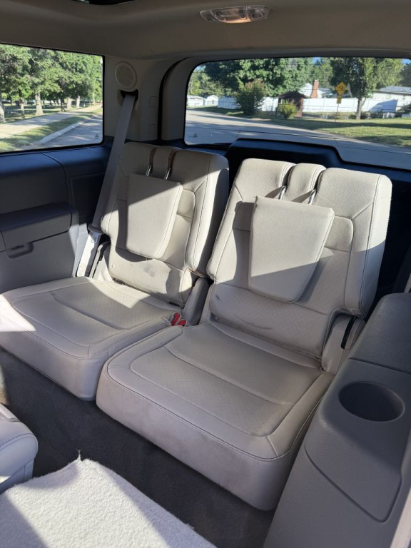2011 Ford Flex Image 10