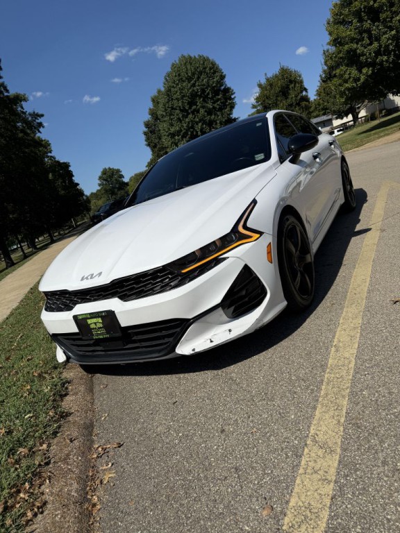 2023 Kia K5 Image 1