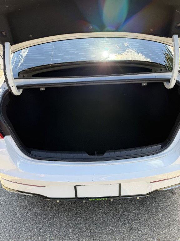 2023 Kia K5 Image 13