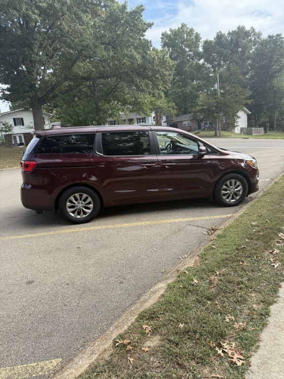 2019 Kia Sedona Image 4