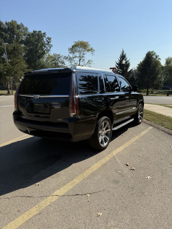 2016 Cadillac Escalade Image 5