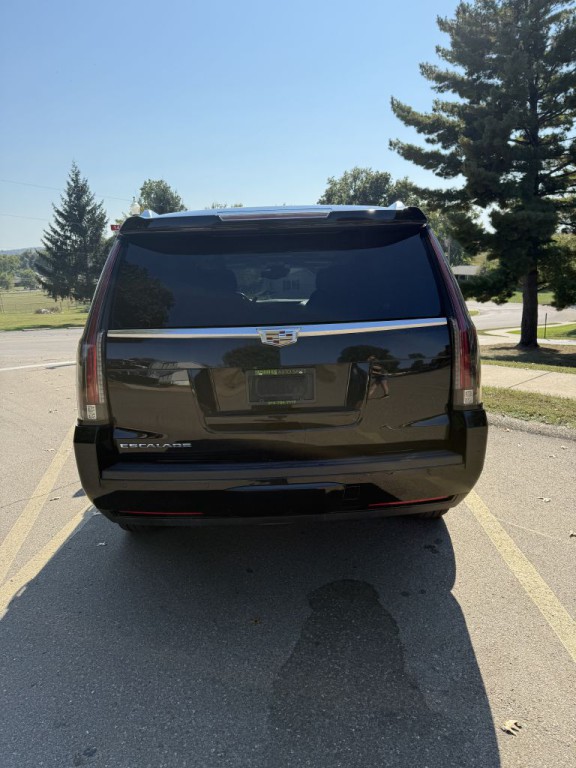 2016 Cadillac Escalade Image 6