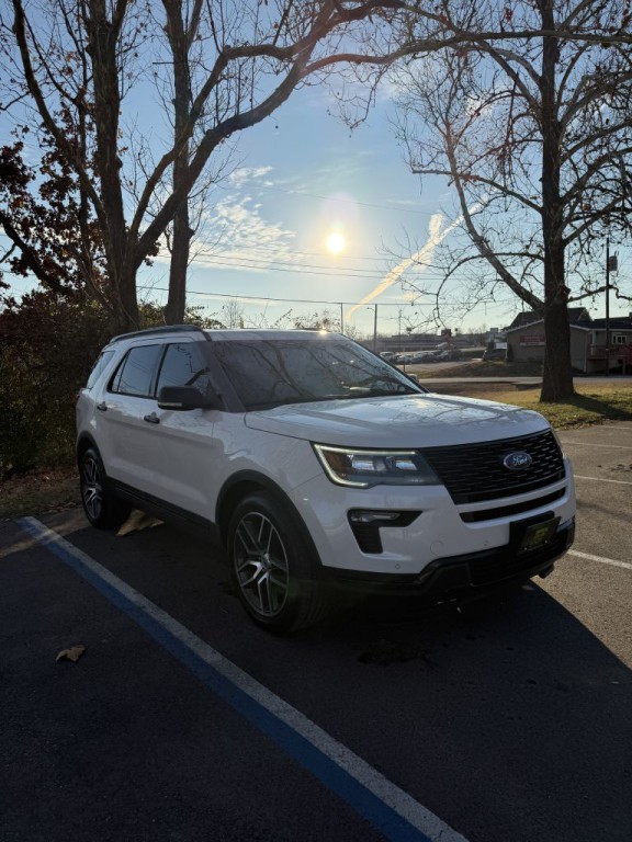 2018 Ford Explorer Image 8